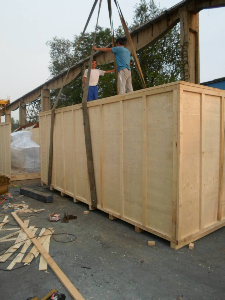 大型設(shè)備打包現(xiàn)場(chǎng)圖